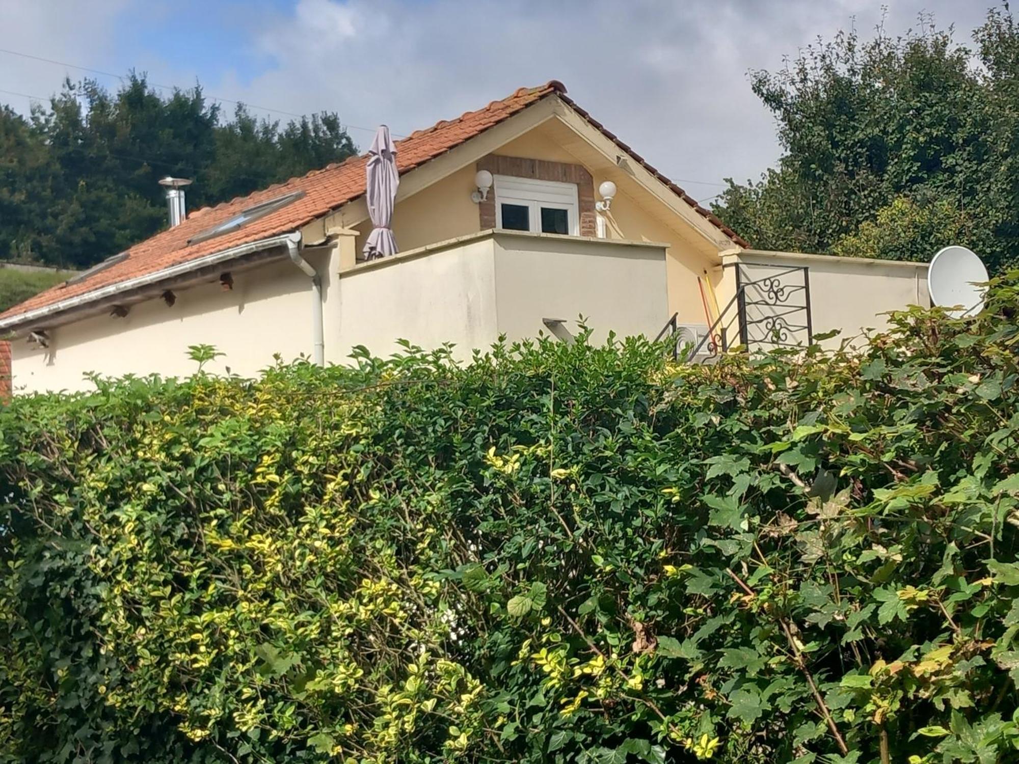 Le Meuble Du Pont Apartment *